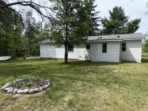 1740 Mccredie, Roscommon, MI 48653 photo 3