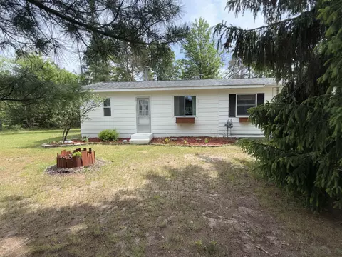 1740 Mccredie, Roscommon, MI 48653 photo 24