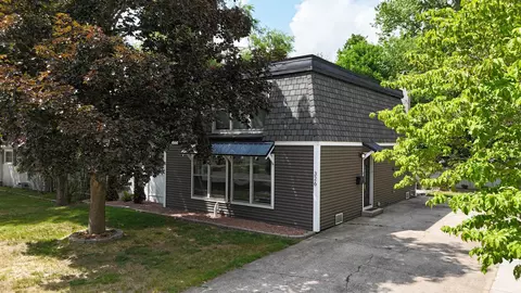 326 John, Clare, MI 48617