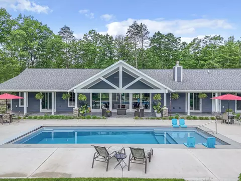 586 Starflower, Traverse City, MI 49696