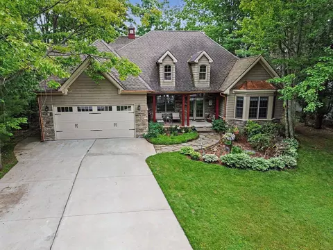 4661 W Cedar Lk, Greenbush, MI 48738
