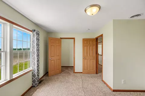 Bedroom - 4606 E Jordan, Mount Pleasant, MI 48858 photo 11 of 14