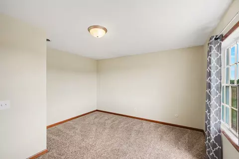 Bedroom - 4606 E Jordan, Mount Pleasant, MI 48858 photo 10 of 14