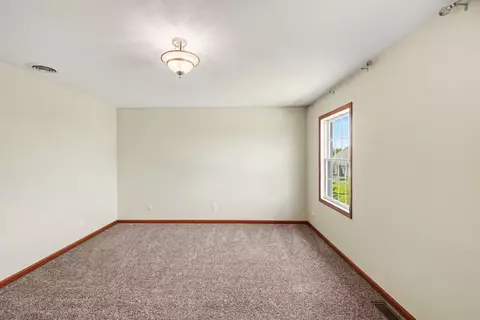 Bedroom - 4606 E Jordan, Mount Pleasant, MI 48858 photo 6 of 14