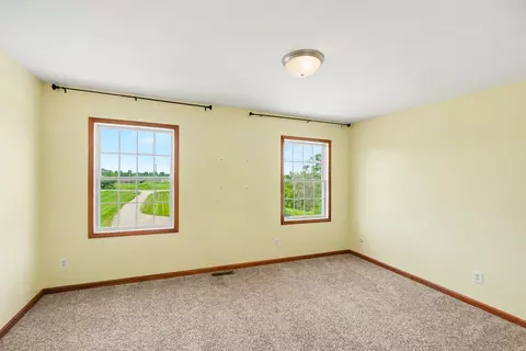 Bedroom - 4606 E Jordan, Mount Pleasant, MI 48858 photo 12 of 14