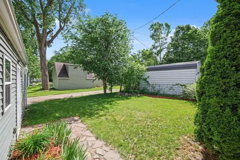 Exterior - 1107 Ward, Mount Pleasant, MI 48858 photo 5 of 6