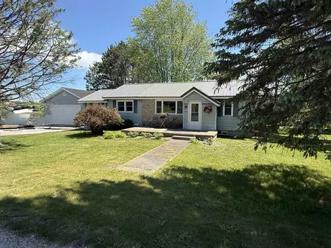 3586 E Long Lk, Traverse City, MI 49685