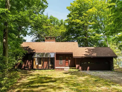 3929 Bay Vly, Williamsburg, MI 49690