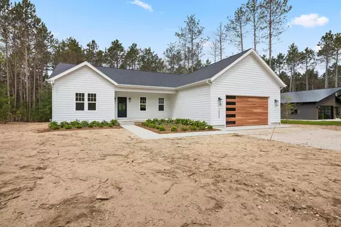1849 Cascade #7, Traverse City, MI 49685