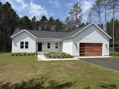 1849 Cascade, Traverse City, MI 49685