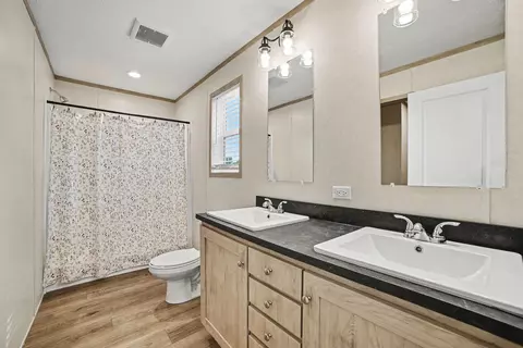 Bath - 4390 W Seaman, Ithaca, MI 48847 photo 1 of 3
