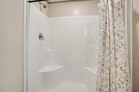 Bath - 4390 W Seaman, Ithaca, MI 48847 photo 2 of 3