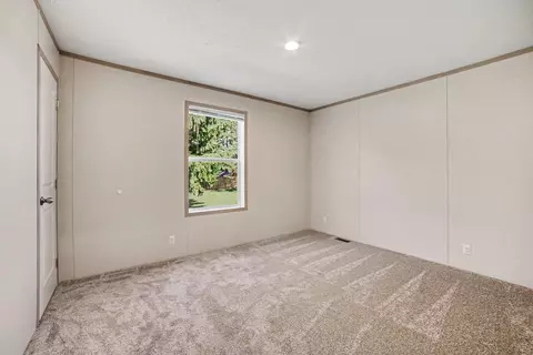 Bedroom - 4390 W Seaman, Ithaca, MI 48847 photo 3 of 3