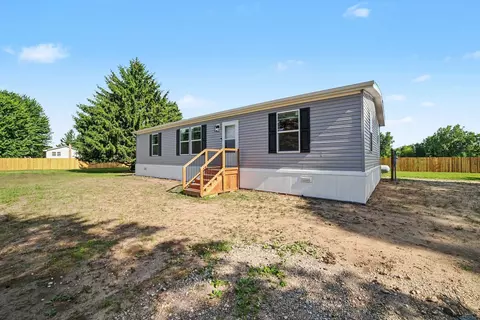 Exterior - 4390 W Seaman, Ithaca, MI 48847 photo 4 of 5