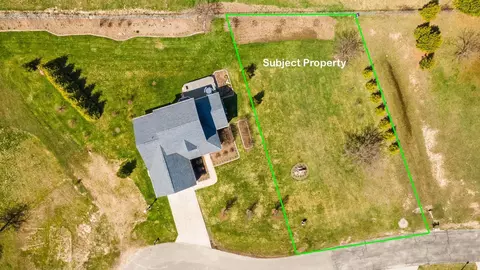 Unit 17 Applewood, Charlevoix, MI 49720