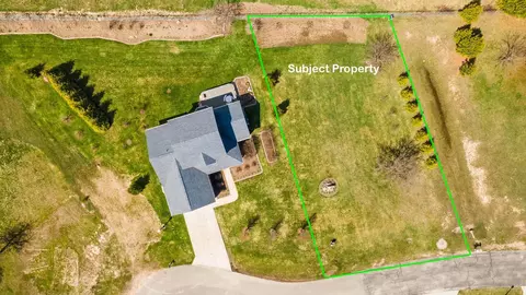 Unit 17 Applewood, Charlevoix, MI 49720