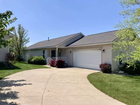 2116 Seaview, Traverse City, MI 49686