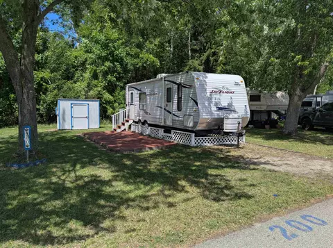 831 S Main UNIT 200, Au Gres, MI 48703