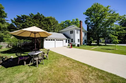 110 W Sixth, Northport, MI 49670