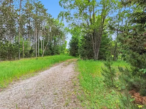 0 W 12 12, Mesick, MI 49668