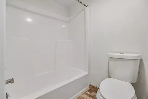 Bath - 5000 Townhouse, Cedar, MI 49621 photo 2 of 2