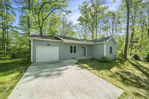 8788 Cedar Rdg, Fife Lake, MI 49633