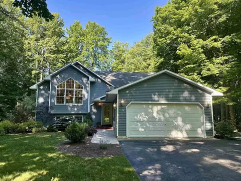 8500 Bent Pne, Lake Ann, MI 49650