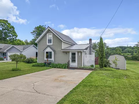 446 Whaley, Cadillac, MI 49601