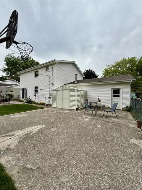 311 Devon, Saint Louis, MI 48880 photo 5