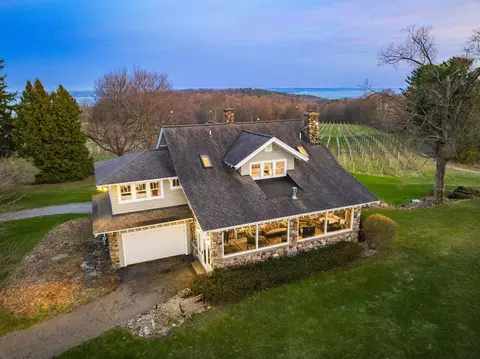2770 Nelson, Traverse City, MI 49686