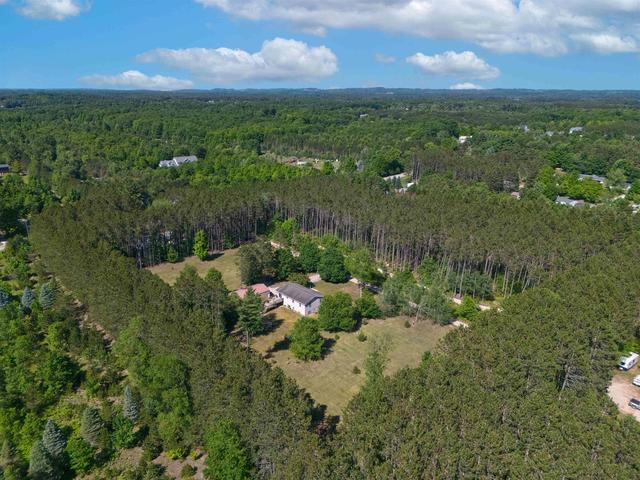 10705 Thiel, Traverse City, MI 49684