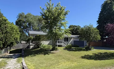 3122 Horseshoe, Traverse City, MI 49684
