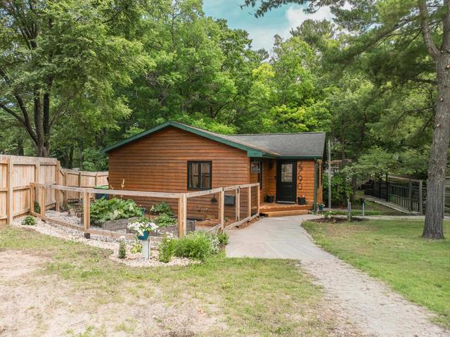 2790 S Hobbs, Traverse City, MI 49696