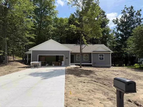 1118 Birmley Ests, Traverse City, MI 49696