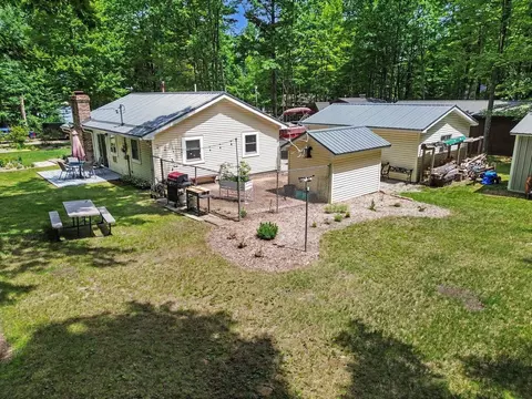 Exterior - 7692 Lakeview, Harrison, MI 48625 photo 6 of 7