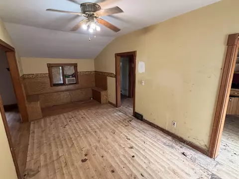Living - 10260 E Coe, Saint Louis, MI 48880 photo 4 of 5