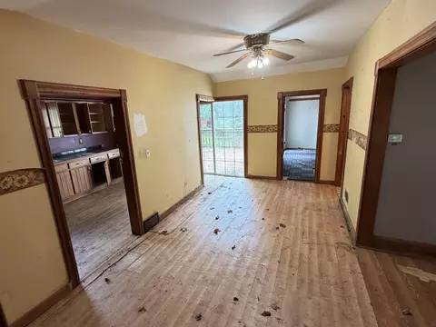 Living - 10260 E Coe, Saint Louis, MI 48880 photo 3 of 5