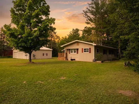 1111 Taxiway Ida, Lake City, MI 49651