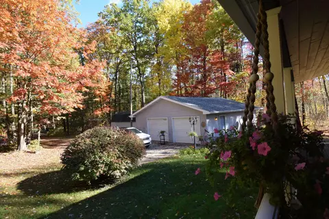 Exterior - 3300 E Arnold Lk, Harrison, MI 48625 photo 26 of 31