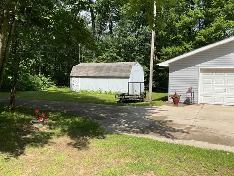 Exterior - 3300 E Arnold Lk, Harrison, MI 48625 photo 13 of 31