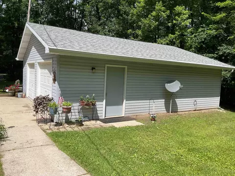 Exterior - 3300 E Arnold Lk, Harrison, MI 48625 photo 16 of 31