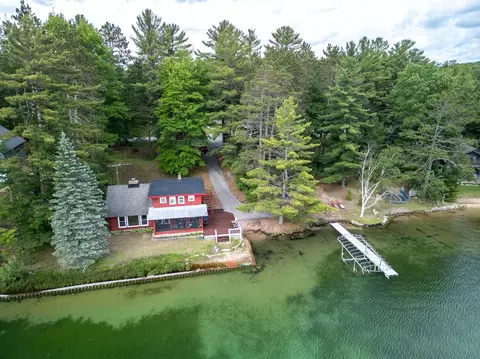 10582 N Twin Lake Rd NE, Mancelona, MI 49659