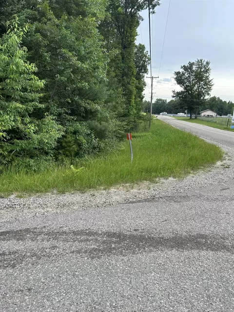 819 Choctaw Trail, West Branch, MI 48661