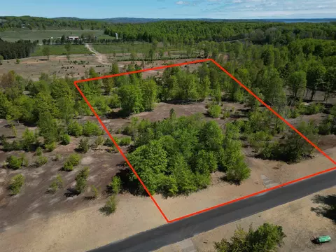 1087 E Solaris, Maple City, MI 49664