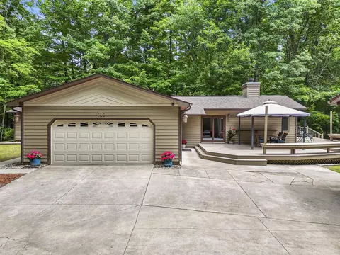 712 N South Long Lk, Traverse City, MI 49685