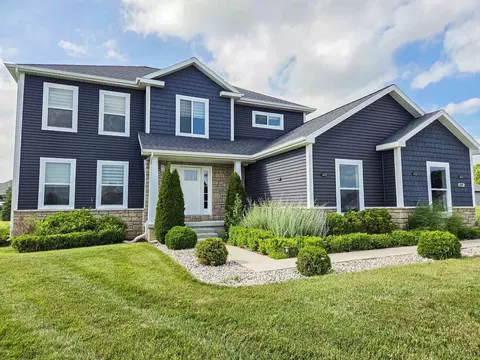 2275 Sandstone, Mount Pleasant, MI 48858