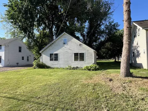 106 Webster, Ithaca, MI 48847 photo 2
