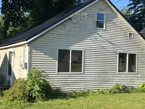 106 Webster, Ithaca, MI 48847 photo 3