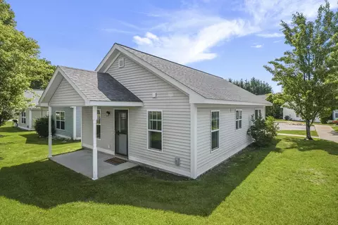 1066 Weathervane, Traverse City, MI 49696