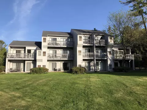 5600 Creeks, Williamsburg, MI 49690